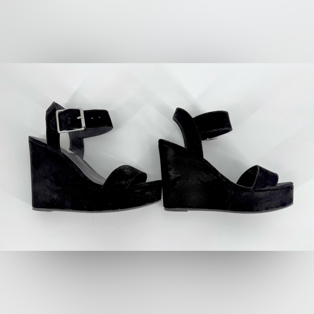 Steve Madden Elegant Black Wedge Heels - Picture 2 of 12